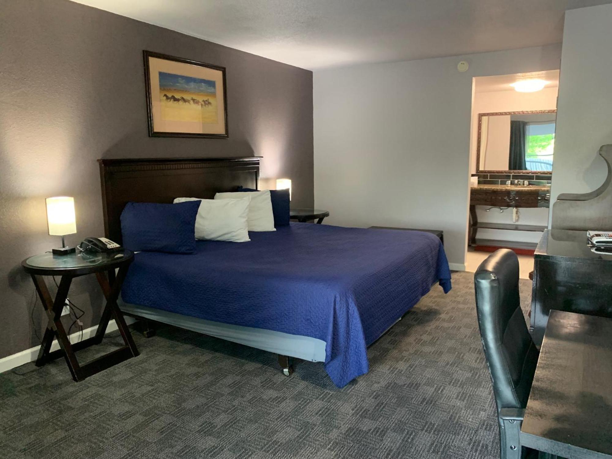 R Nite Star Inn And Suites -Home Of The Cowboys & Rangers Арлингтън Екстериор снимка